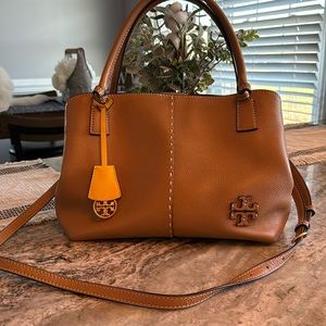 Great condition Tory Burch purse